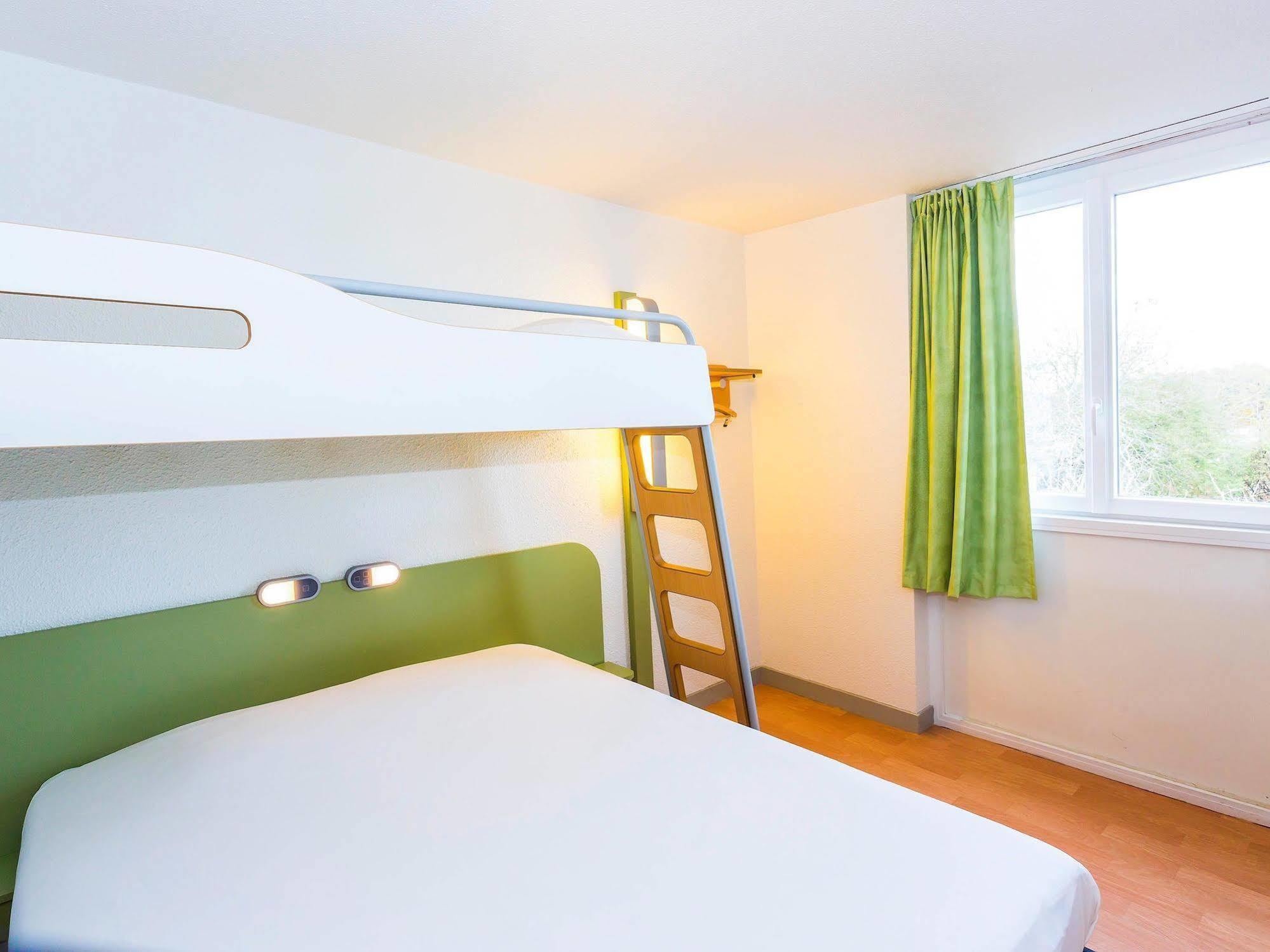 Ibis Budget Lorient Hennebont Exterior foto