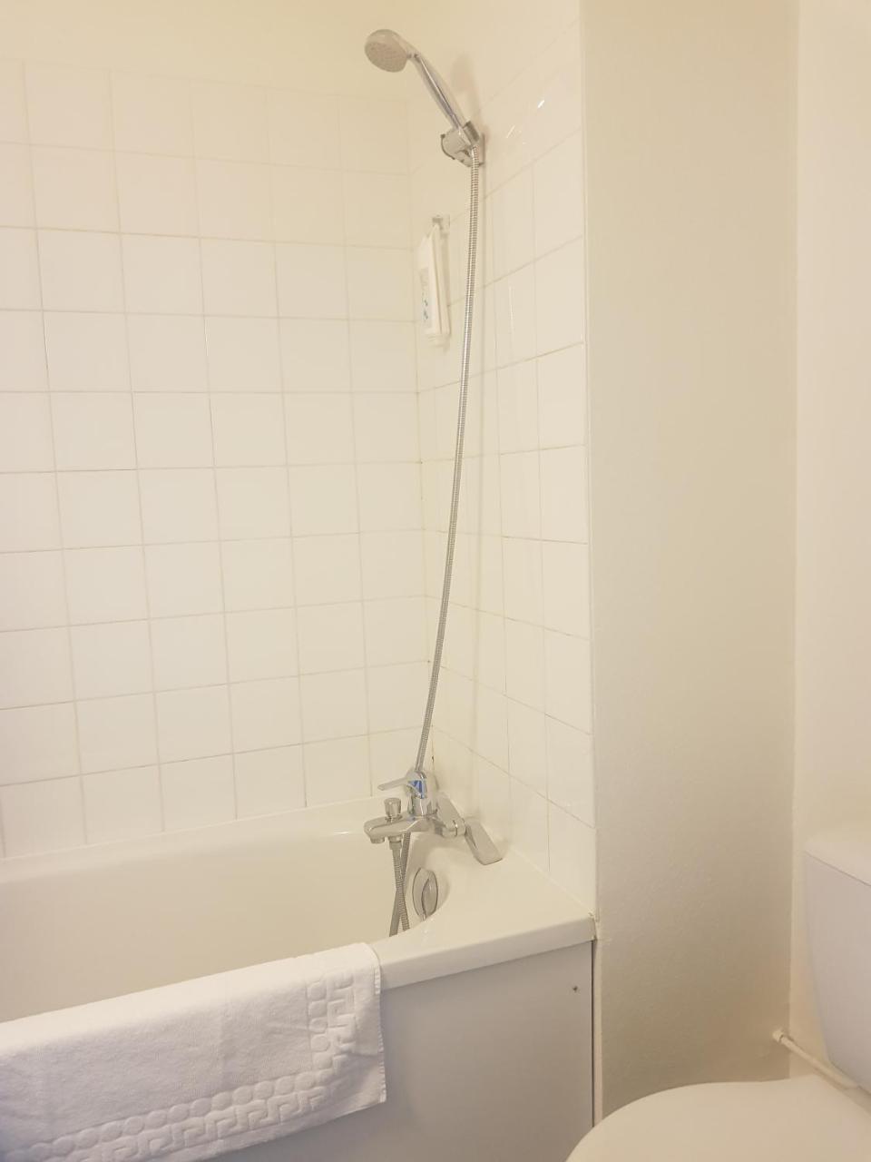 Ibis Budget Lorient Hennebont Exterior foto